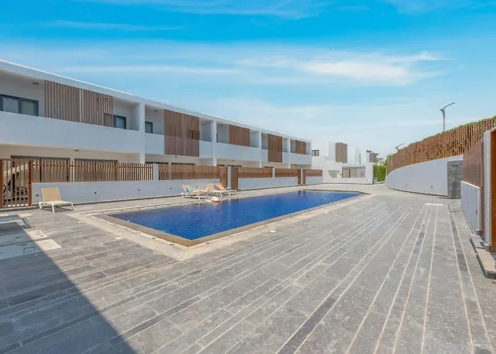 New & Chic 2br With Pool Access Sholan 2 El Gouna Appartement